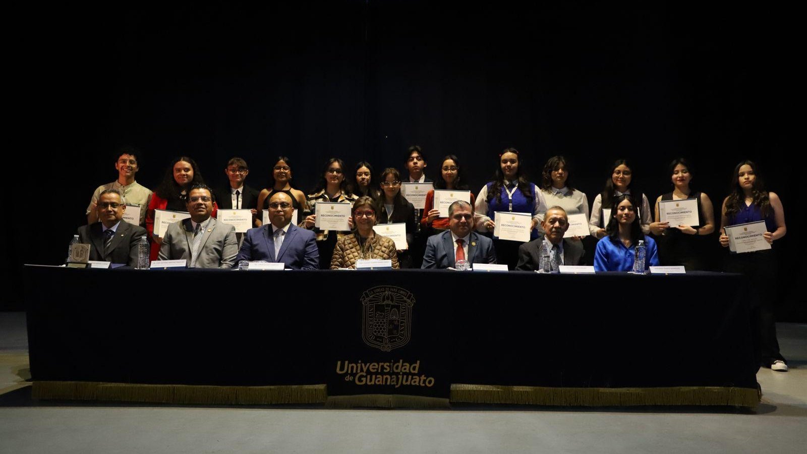Celebra su 79 Aniversario la Escuela de Nivel Medio Superior de Celaya